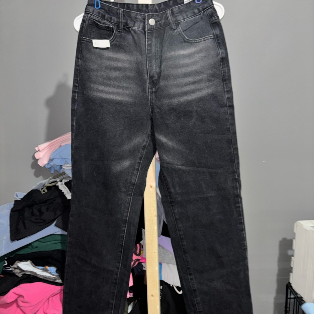 SHEIN Men's Dark Gray Relaxed Jeans